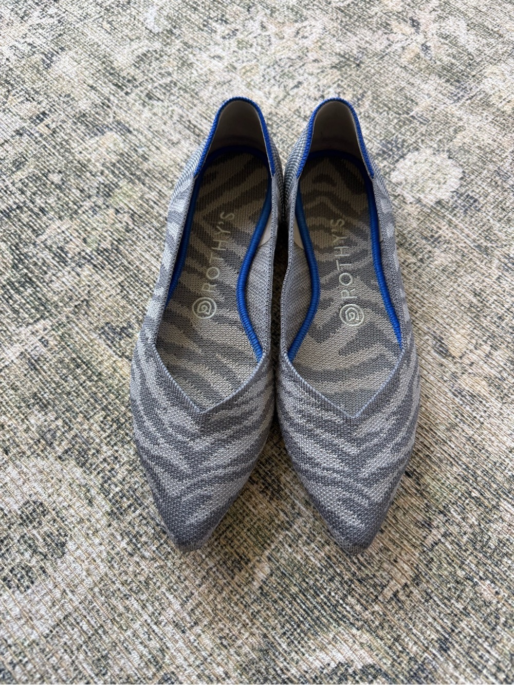 Rothy's The Point Flats Grey Zebra Print Worn Once Casual Knit Women's 8.5 - Picture 6 of 6